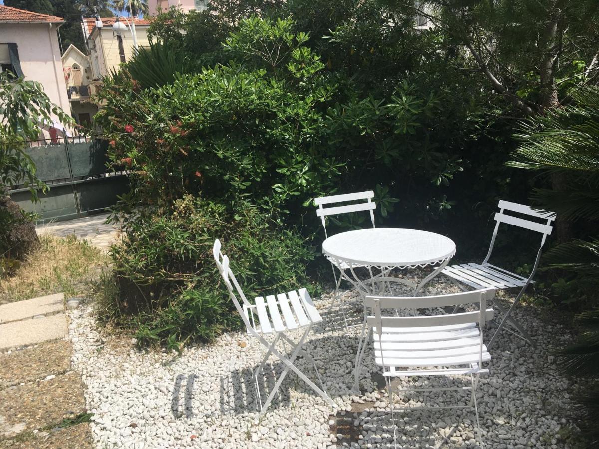 ニースCozy House With Parking And Gardenアパートメント エクステリア 写真